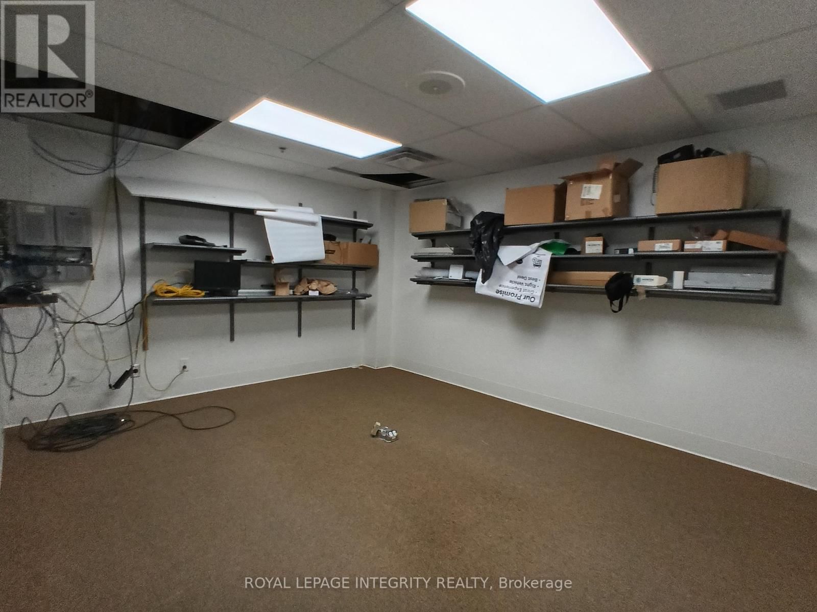 2747 CHAMBERLAND STREET Image 20