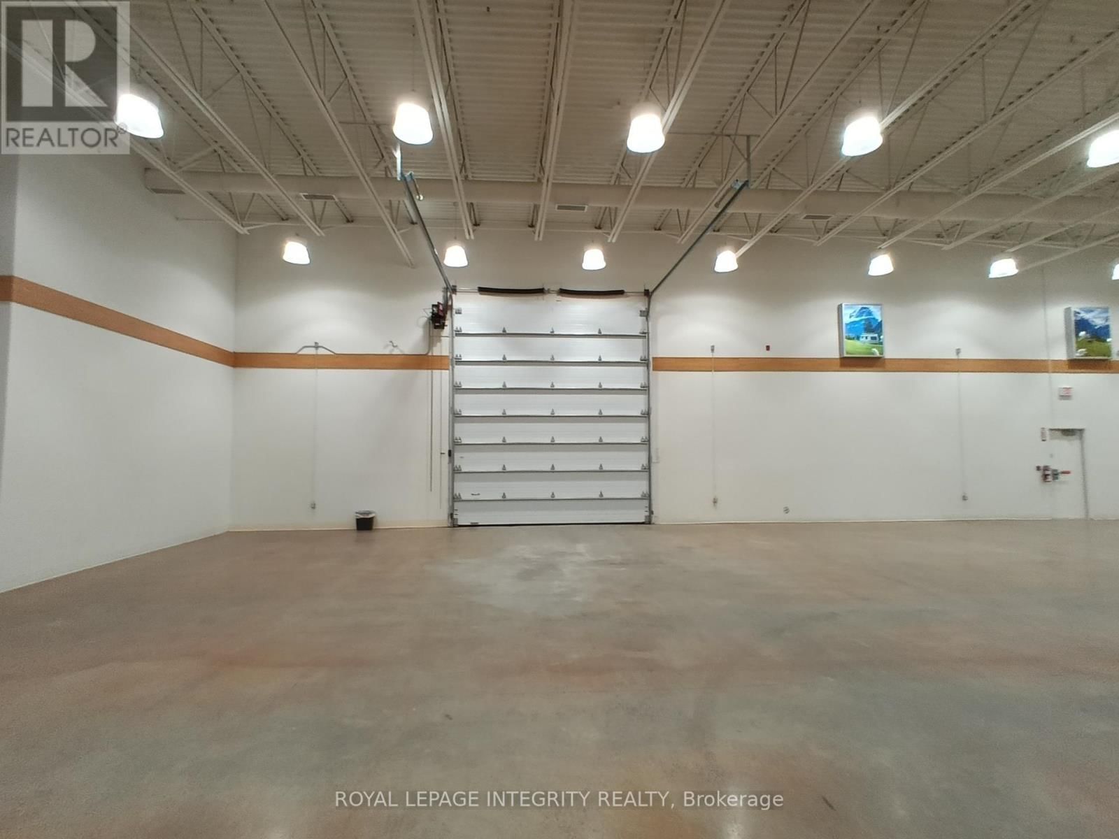 2747 CHAMBERLAND STREET Image 26