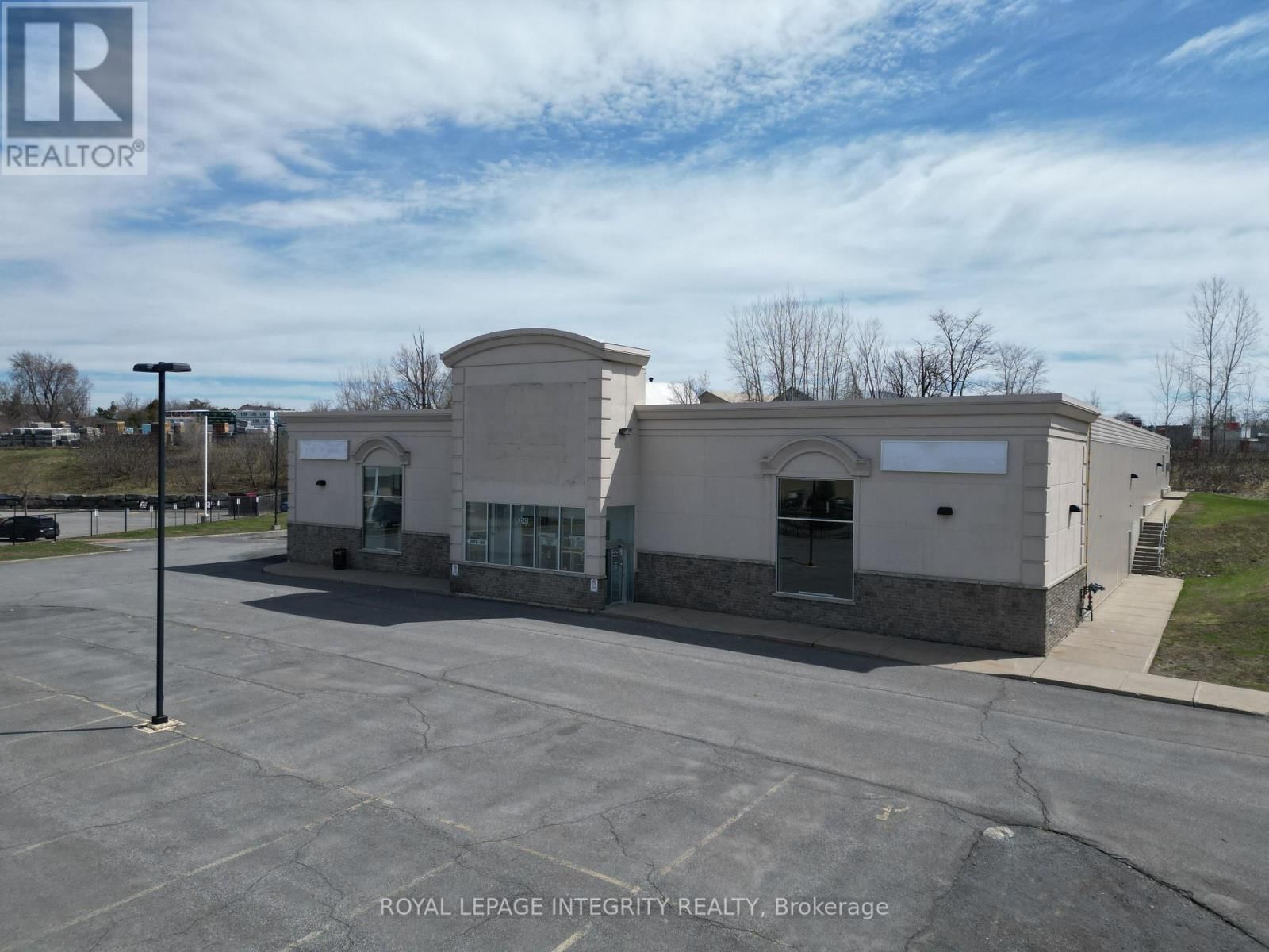 2747 CHAMBERLAND STREET Image 3