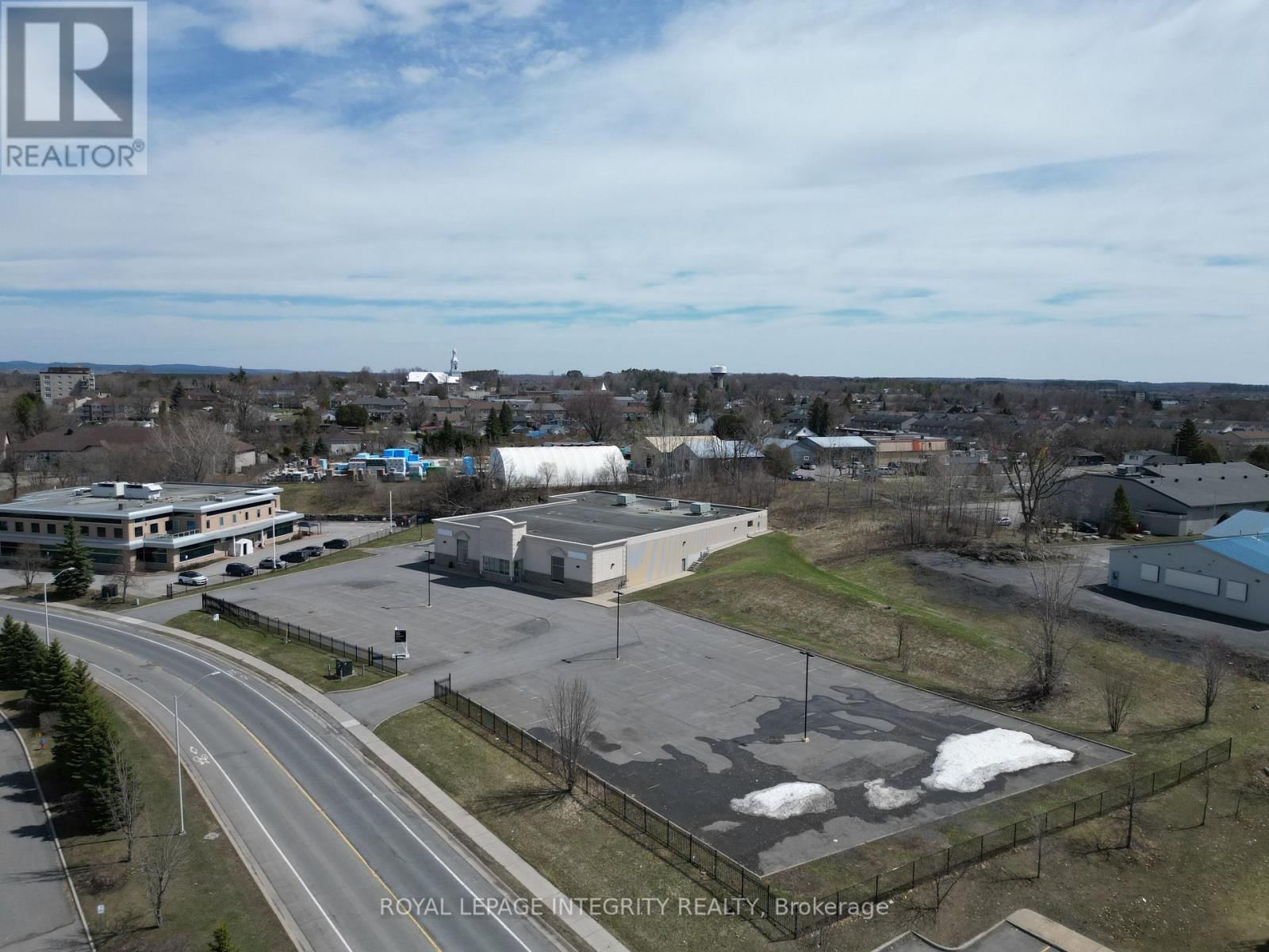 2747 CHAMBERLAND STREET Image 34