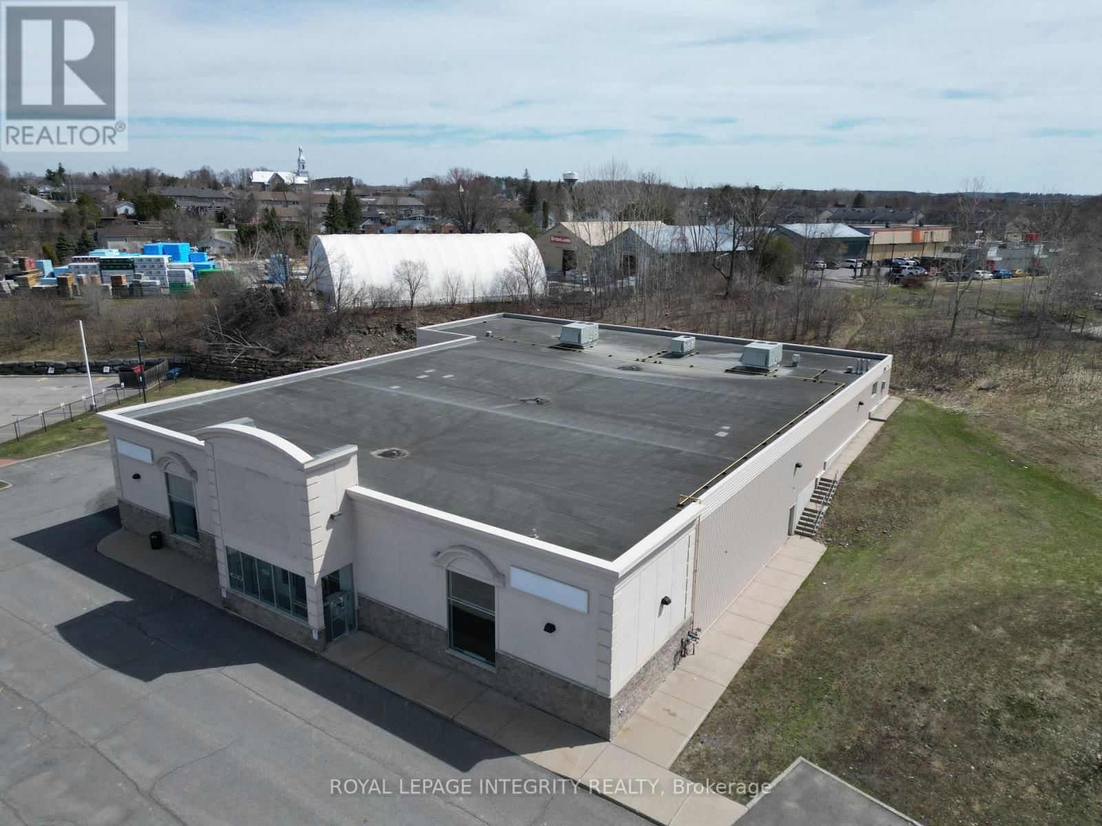 2747 CHAMBERLAND STREET Image 42