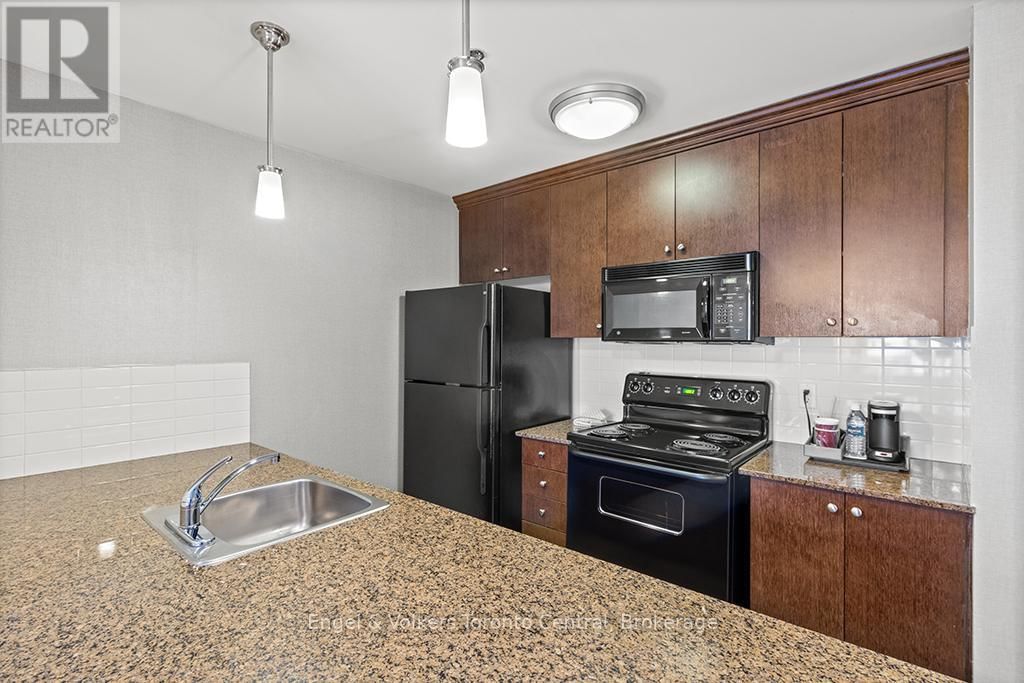 321 - 220 GORD CANNING DRIVE Image 23