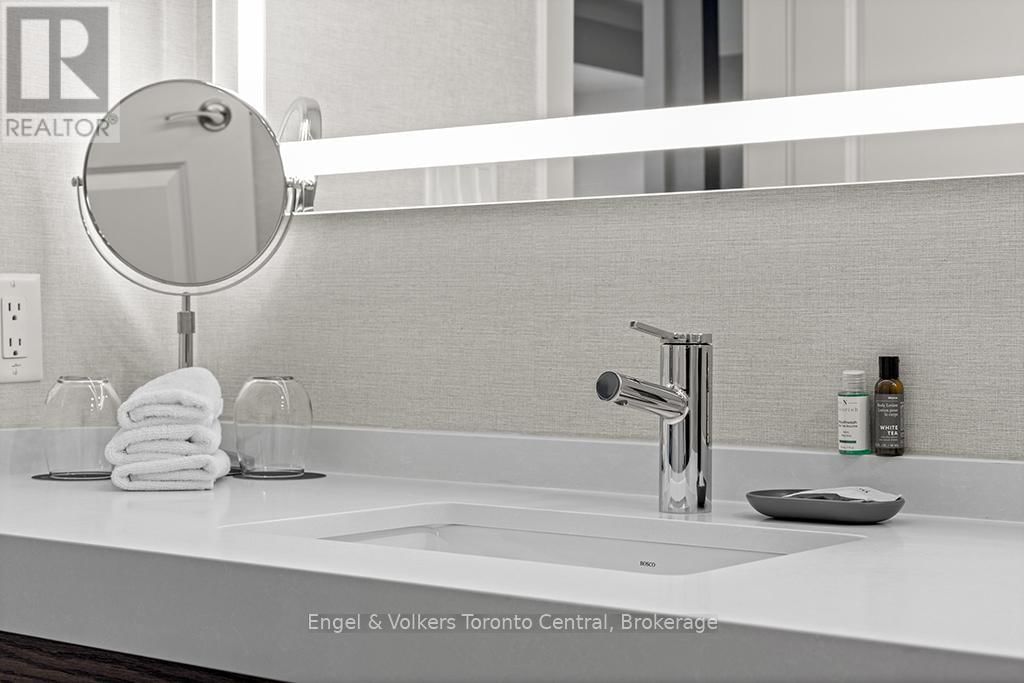 321 - 220 GORD CANNING DRIVE Image 33