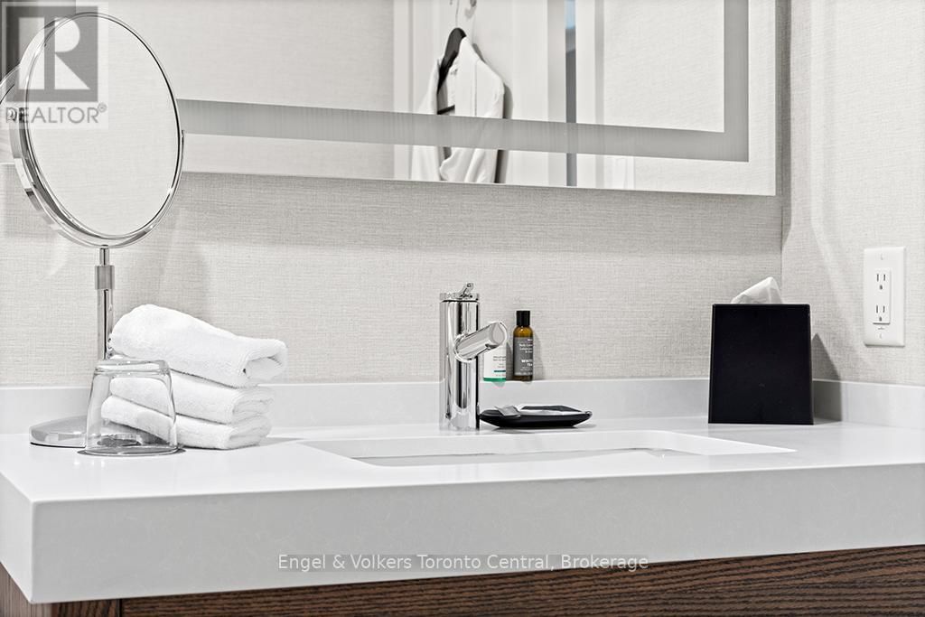 321 - 220 GORD CANNING DRIVE Image 39