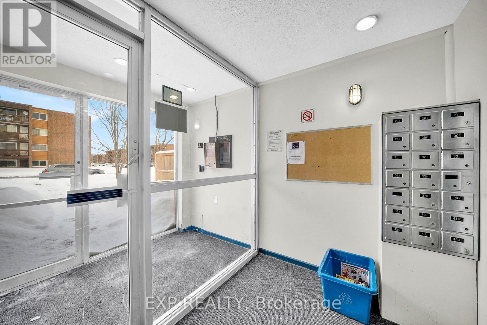 34J - 1958 JASMINE CRESCENT Image 27