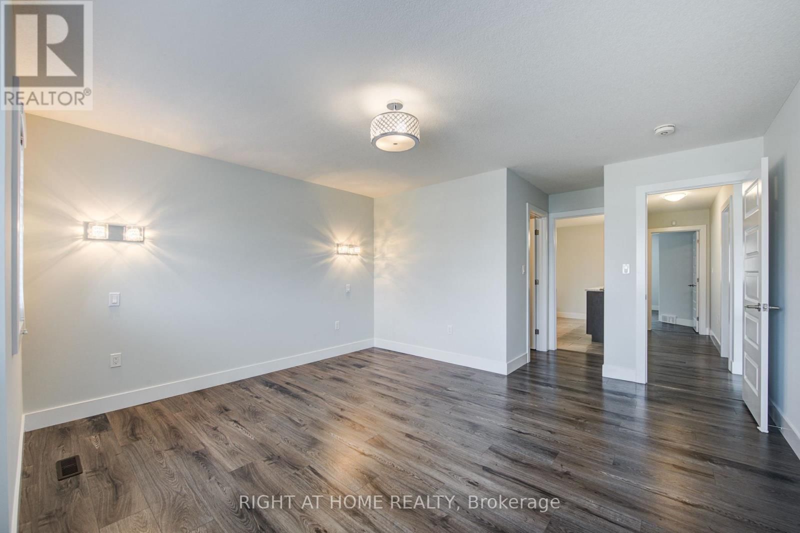 2527 HOLBROOK DRIVE Image 19