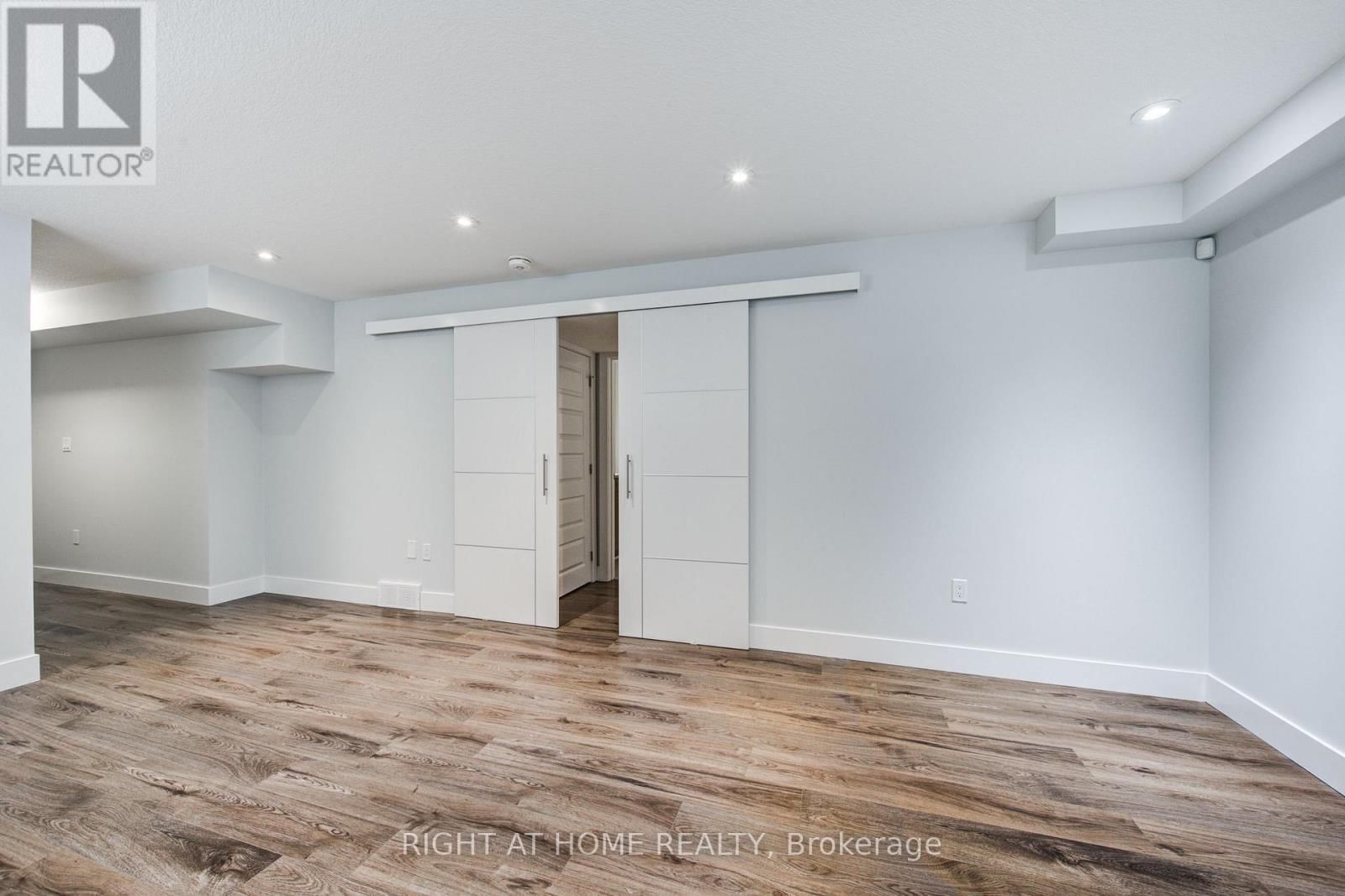 2527 HOLBROOK DRIVE Image 22