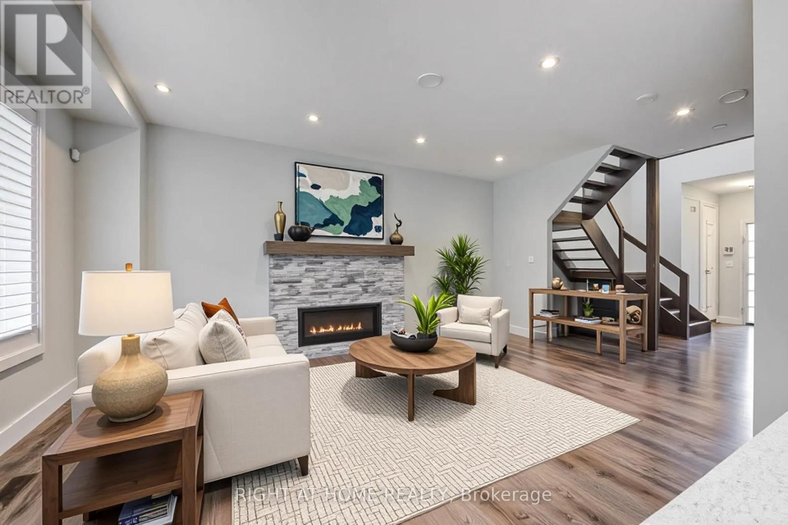 2527 HOLBROOK DRIVE Image 5