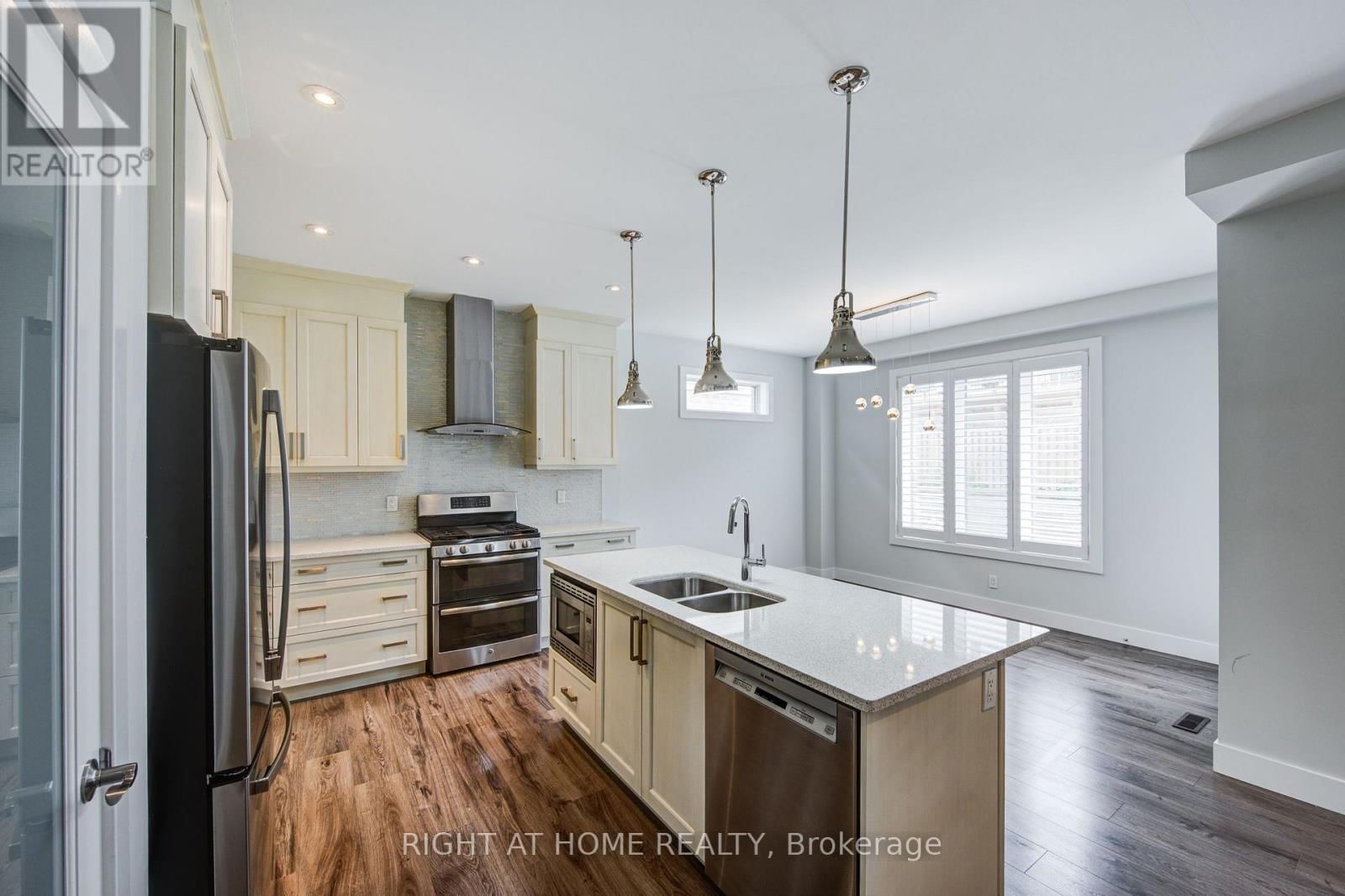 2527 HOLBROOK DRIVE Image 7