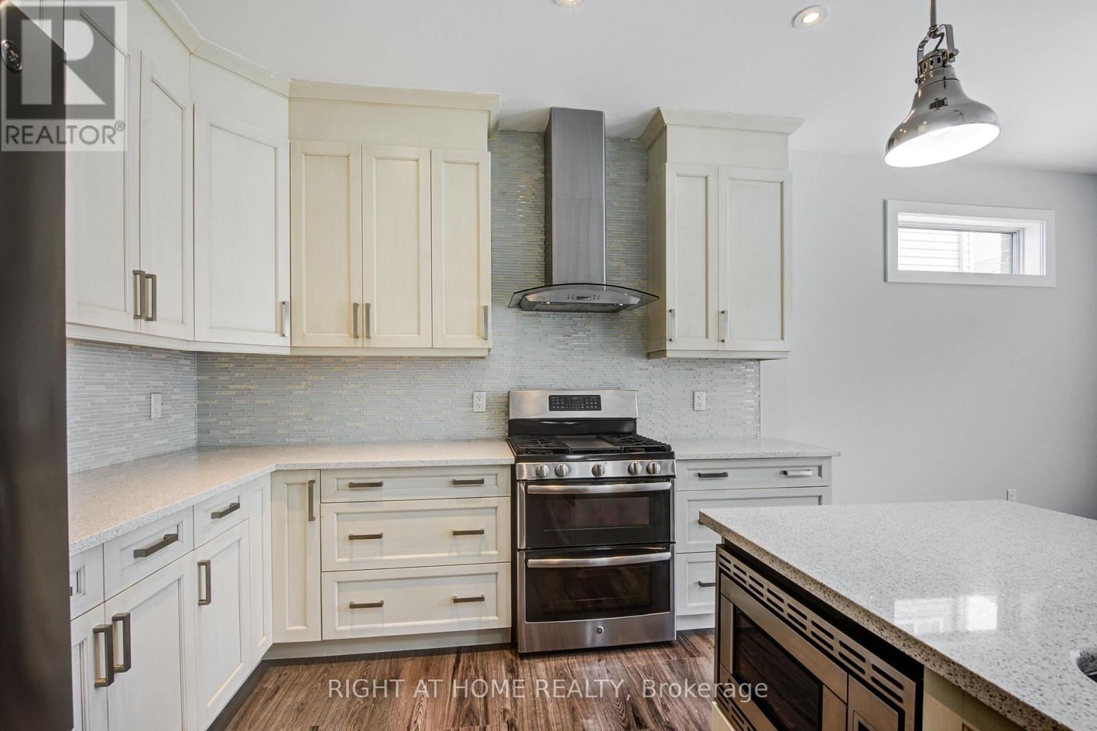 2527 HOLBROOK DRIVE Image 8