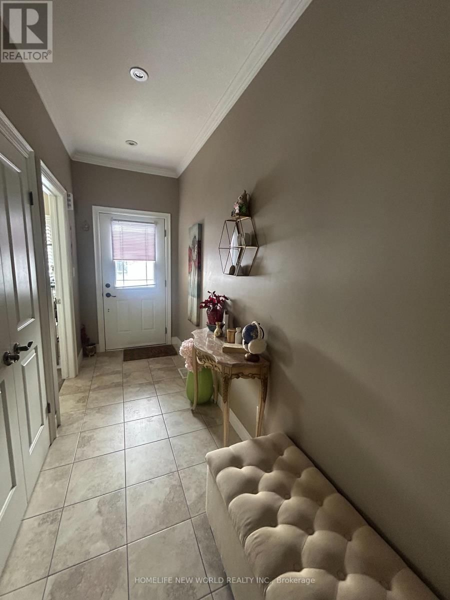 6 - 194 DONLY DRIVE SOUTH Image 15