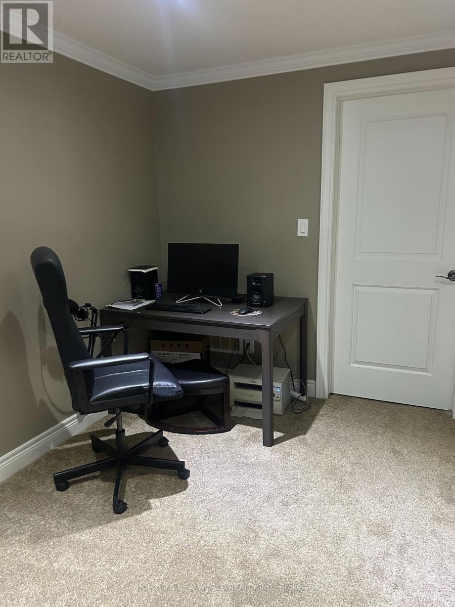 6 - 194 DONLY DRIVE SOUTH Image 36