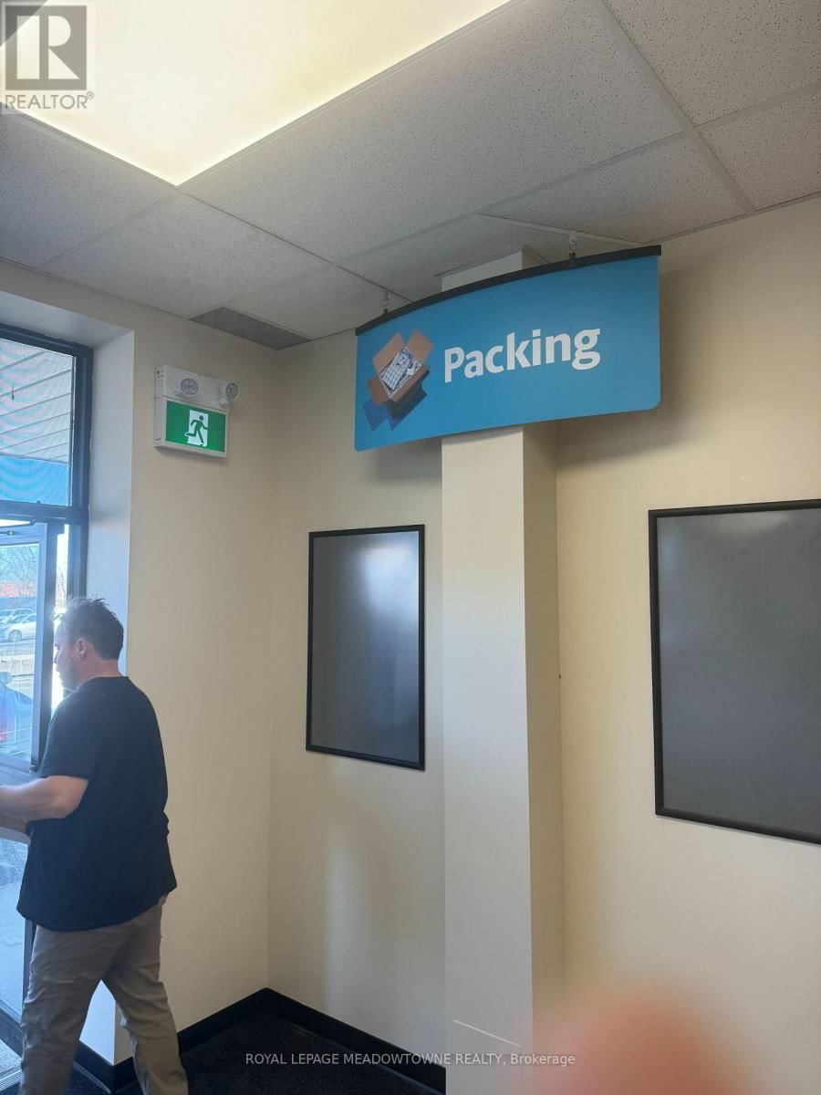 F03 - 2 TREMONT DRIVE Image 12