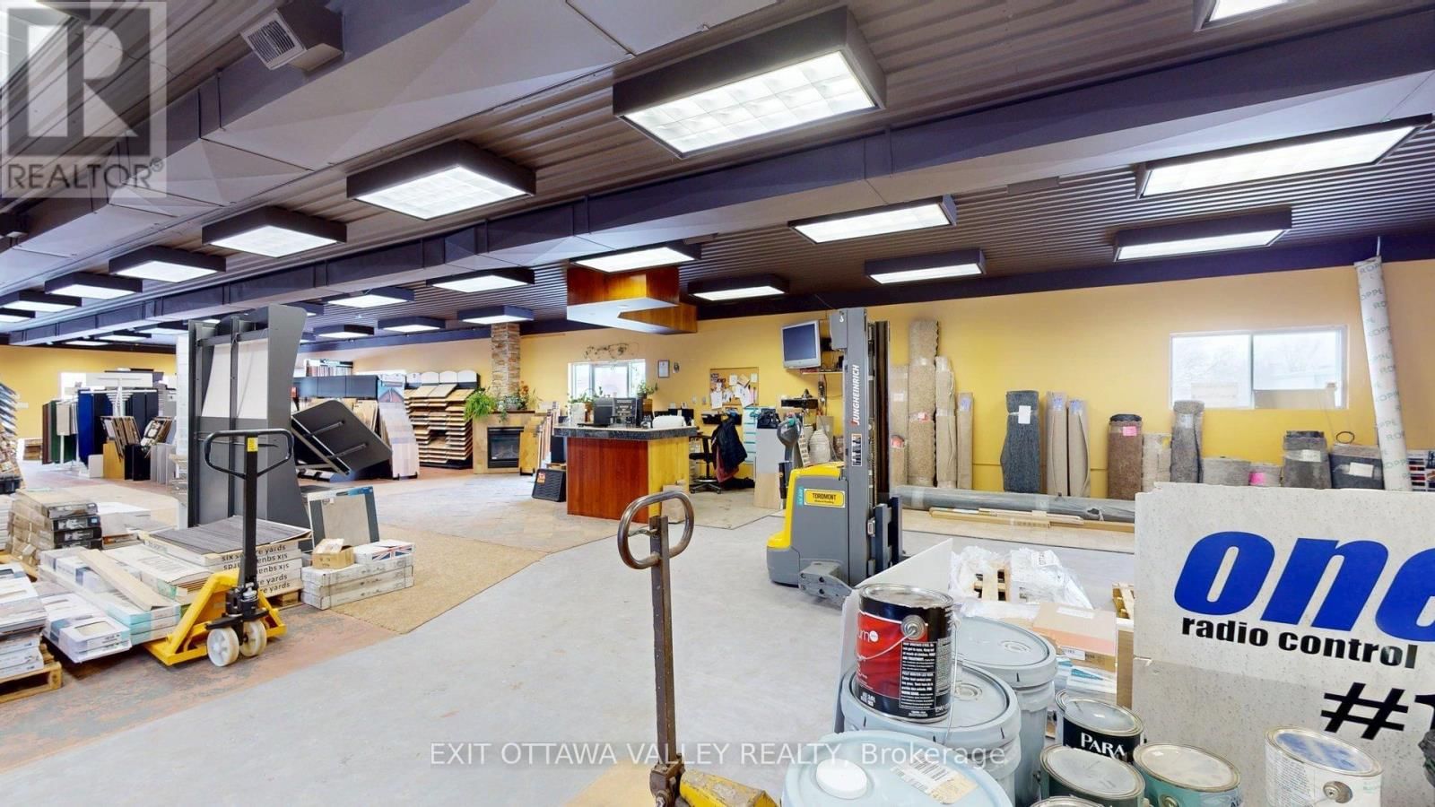 179 AGNES STREET Image 9