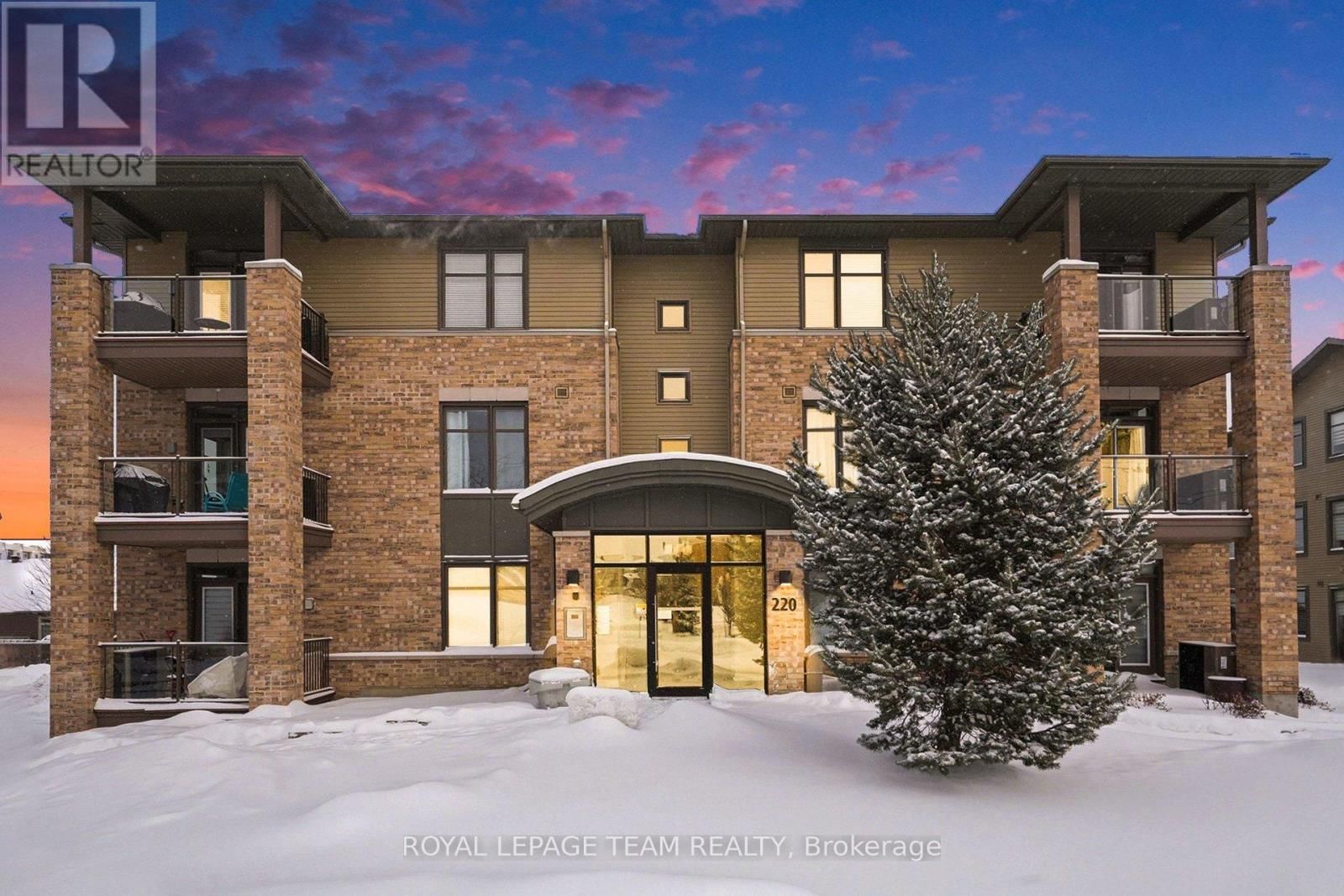 202 - 220 JANKA PRIVATE Image 1