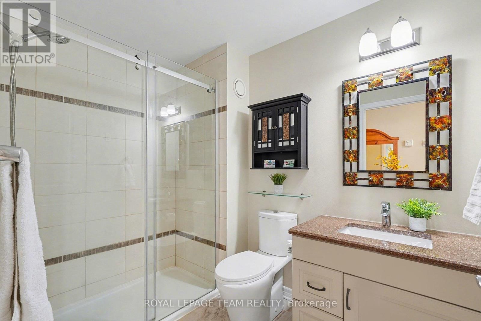 202 - 220 JANKA PRIVATE Image 19