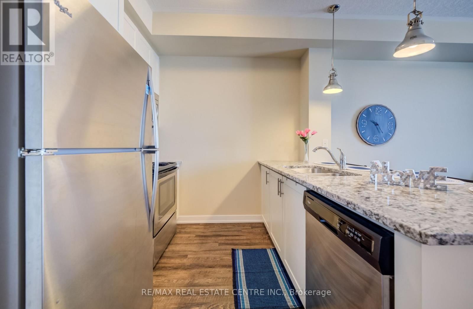 303 - 35 SOUTHSHORE CRESCENT Image 18