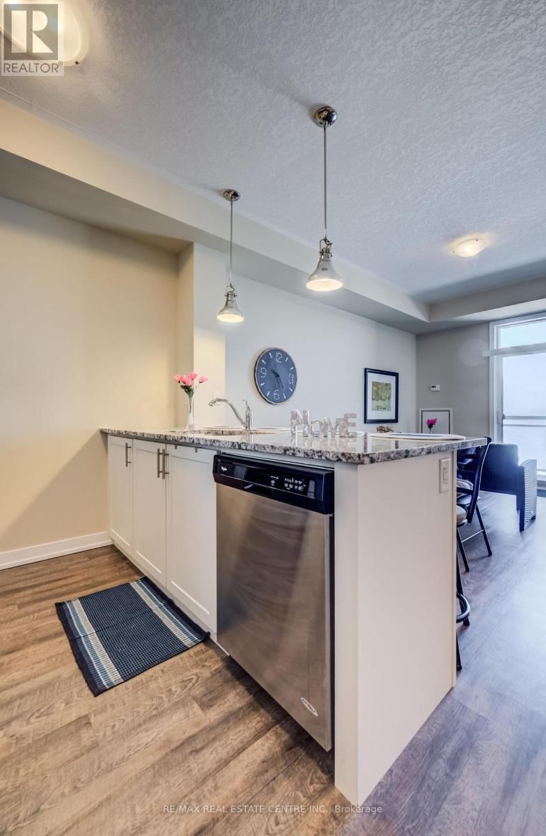 303 - 35 SOUTHSHORE CRESCENT Image 20