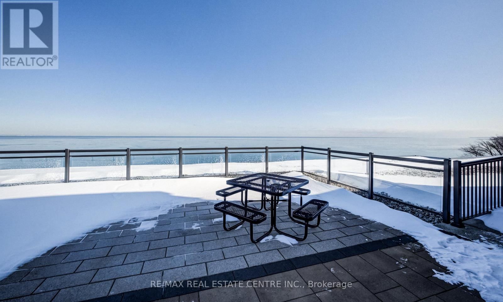 303 - 35 SOUTHSHORE CRESCENT Image 35