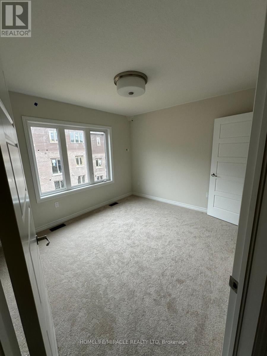 76 - 620 COLBORNE STREET Image 17