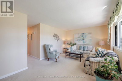 Image #1 of Commercial for Sale at Cheapside, London East , Ontario