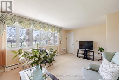 Image #1 of Commercial for Sale at Cheapside, London East , Ontario