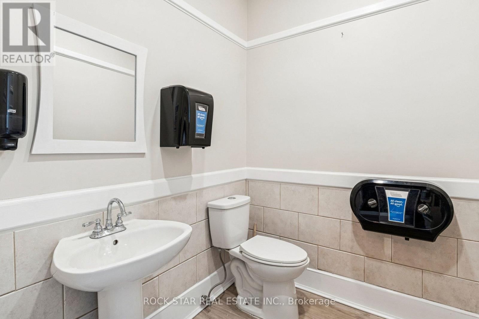 194-196 ST. PAUL STREET Image 23