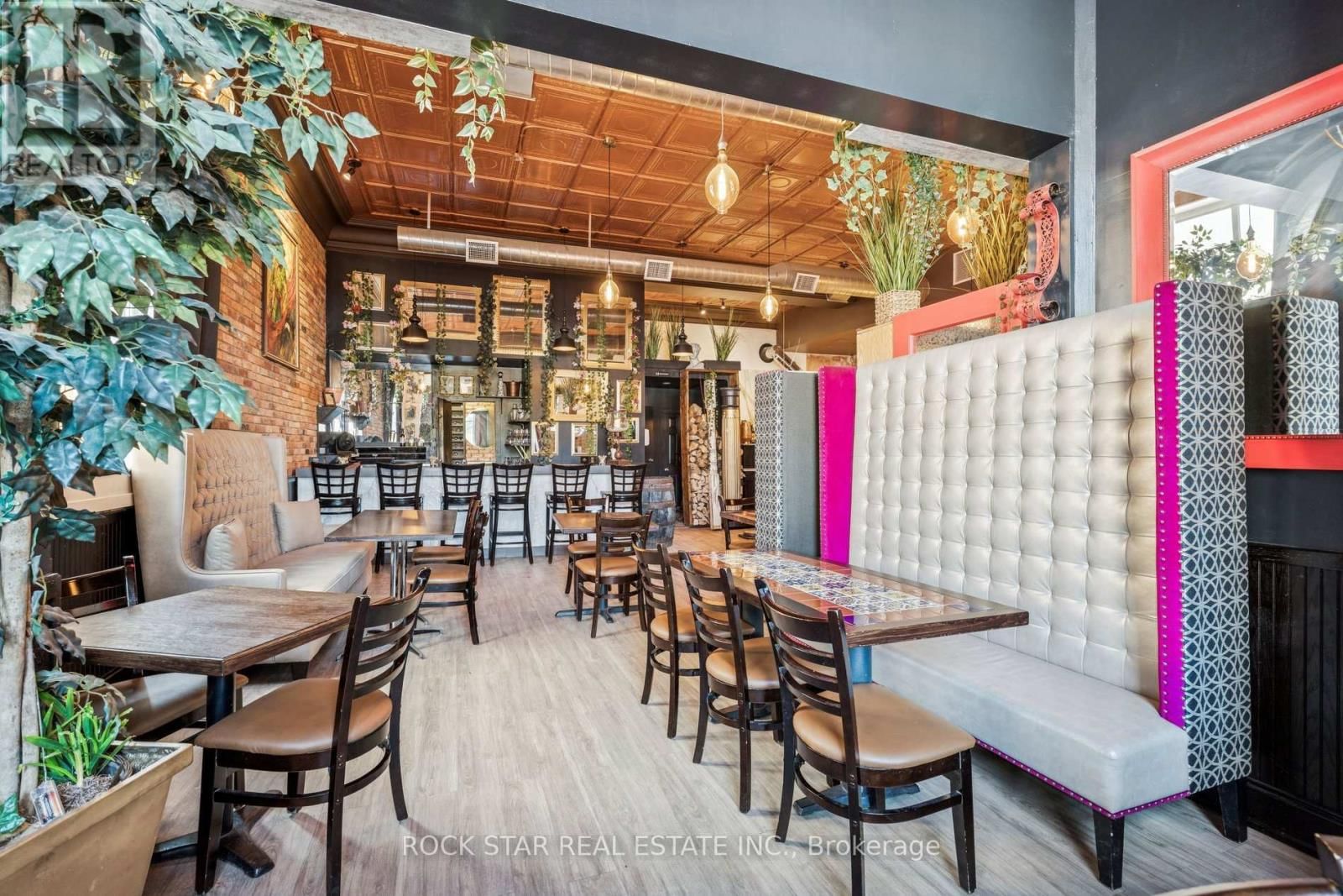 194-196 ST. PAUL STREET Image 7