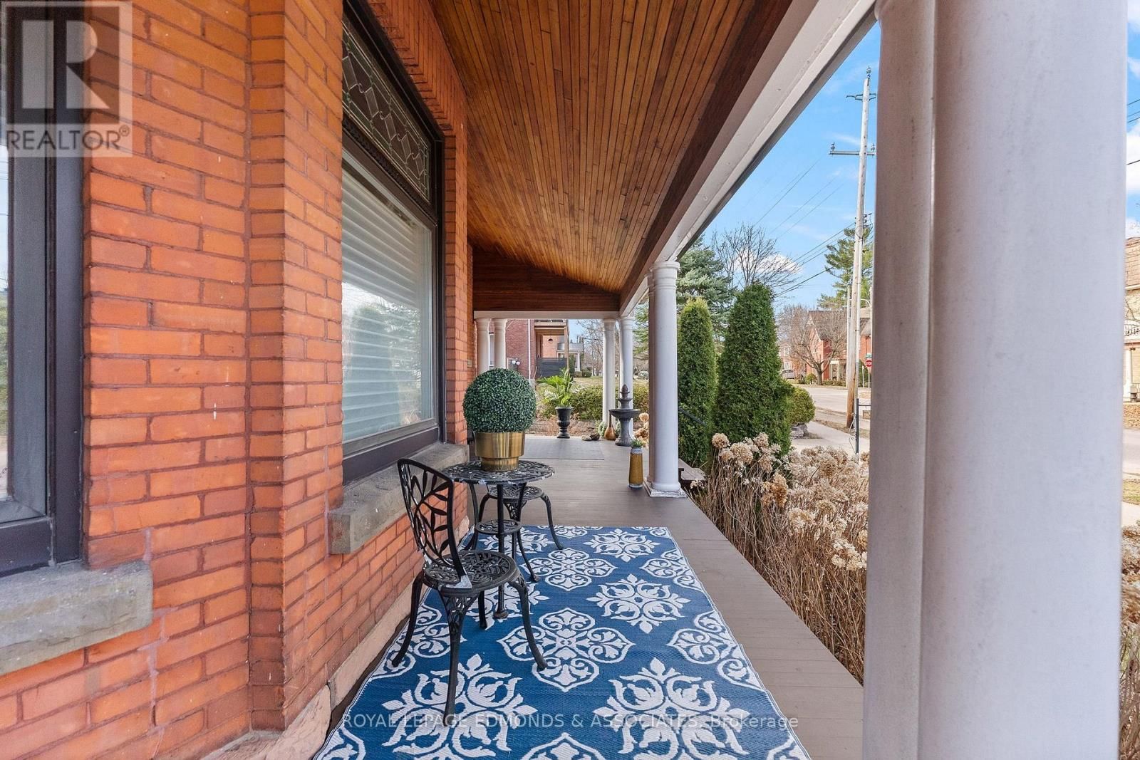 307 MAPLE AVENUE Image 39