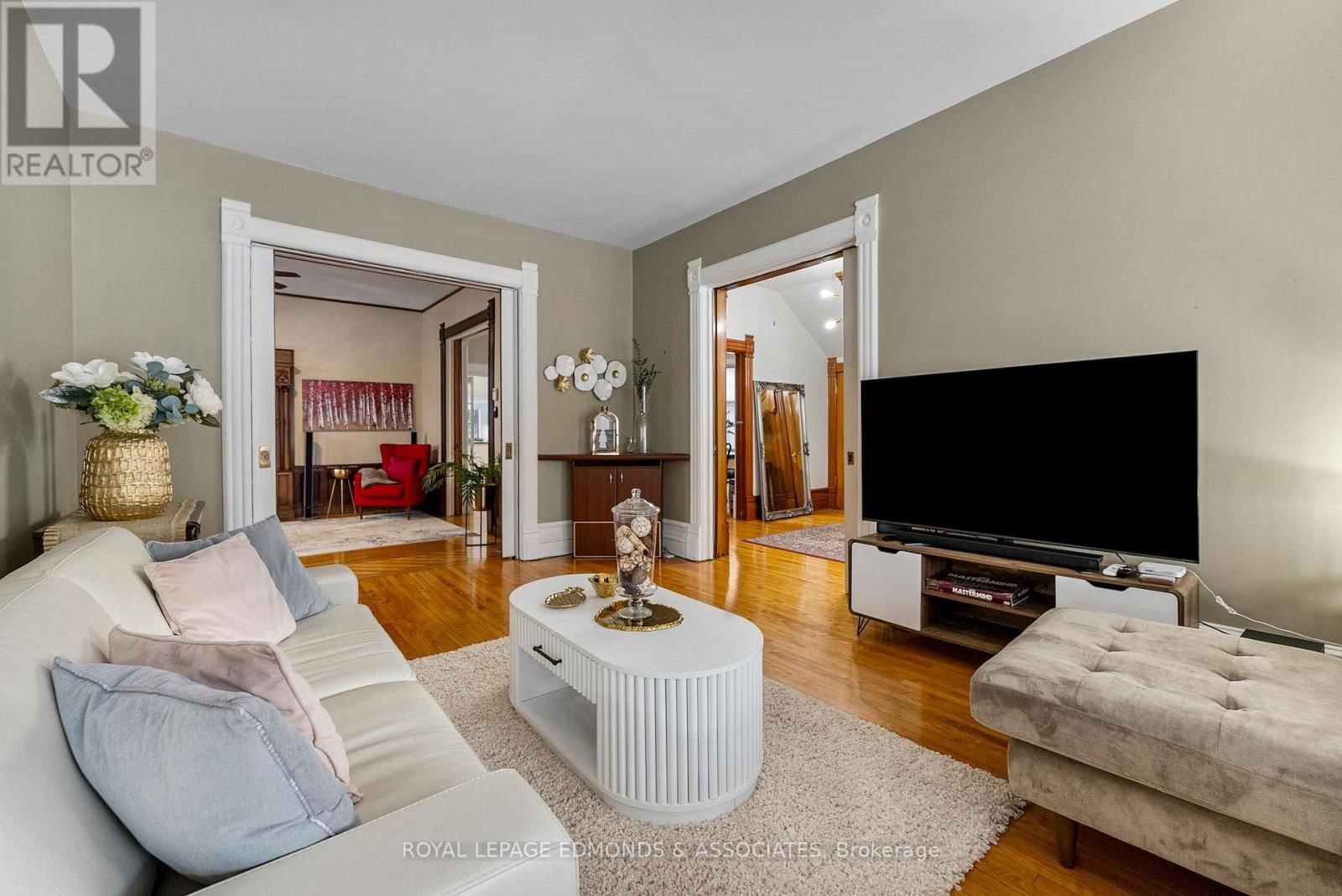 307 MAPLE AVENUE Image 6