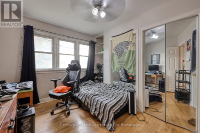 Image #1 of Commercial for Sale at Peel, Woodstock , Ontario