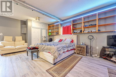 Image #1 of Commercial for Sale at Peel, Woodstock , Ontario