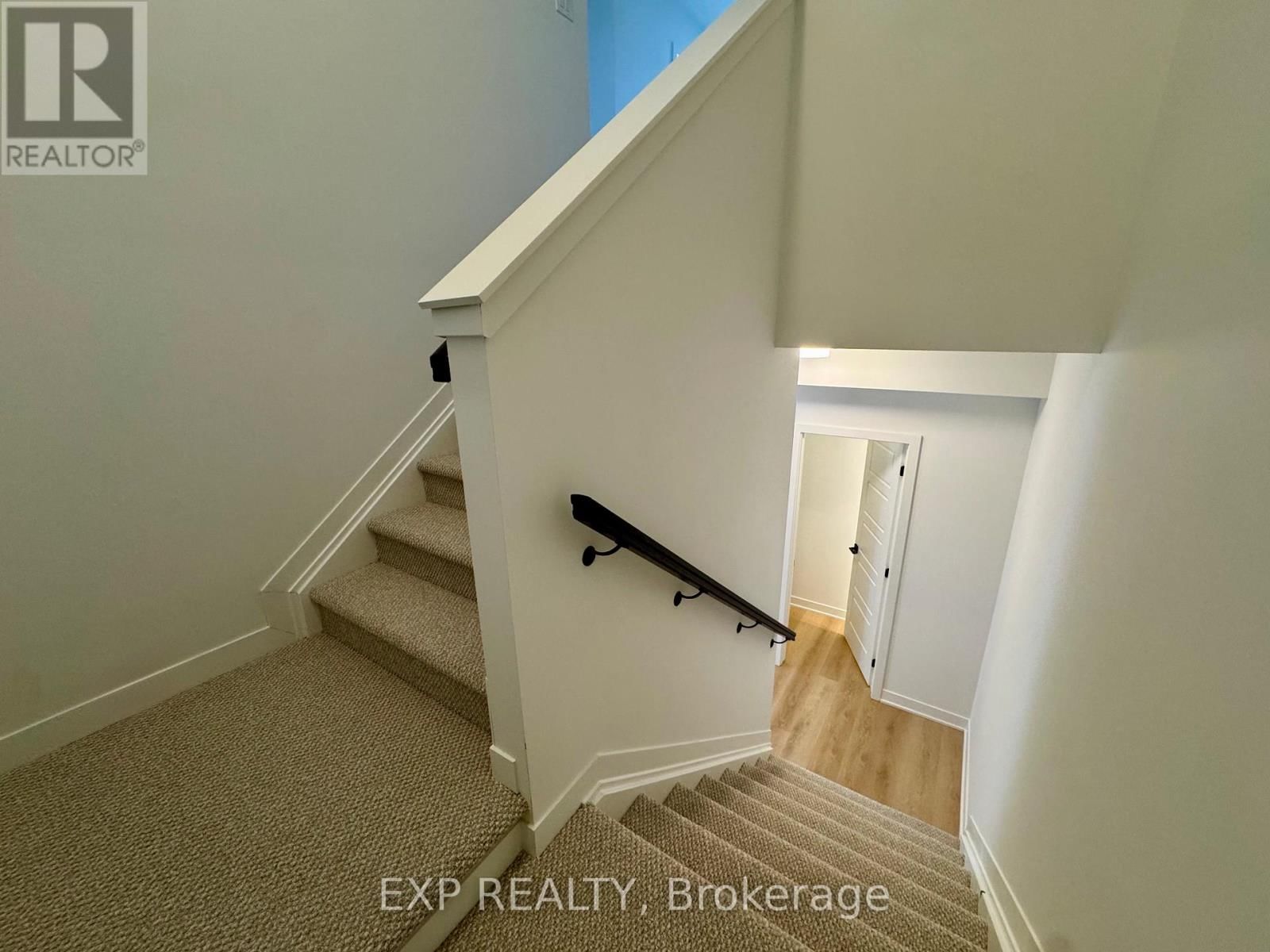 607 BEE POLLEN WAY Image 16