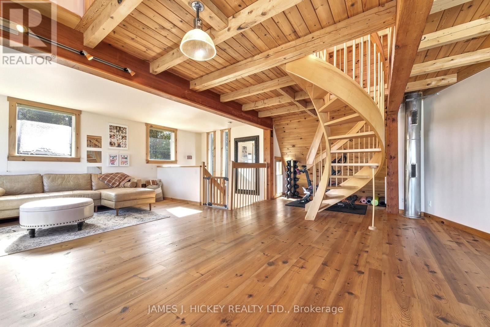 120 DEEP RIVER ROAD Image 11