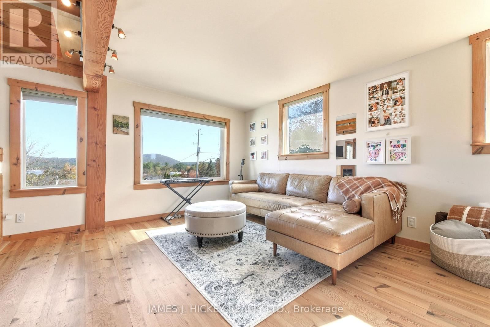 120 DEEP RIVER ROAD Image 12