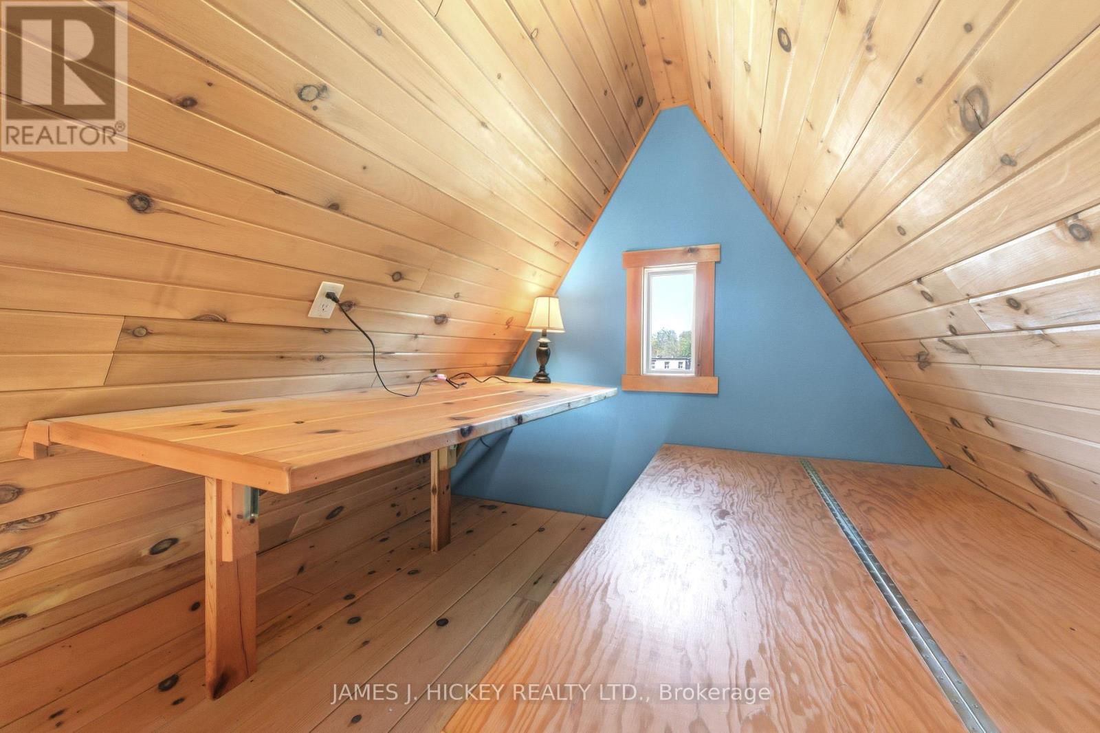 120 DEEP RIVER ROAD Image 26