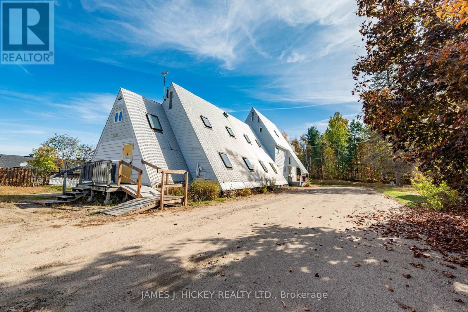 120 DEEP RIVER ROAD Image 3