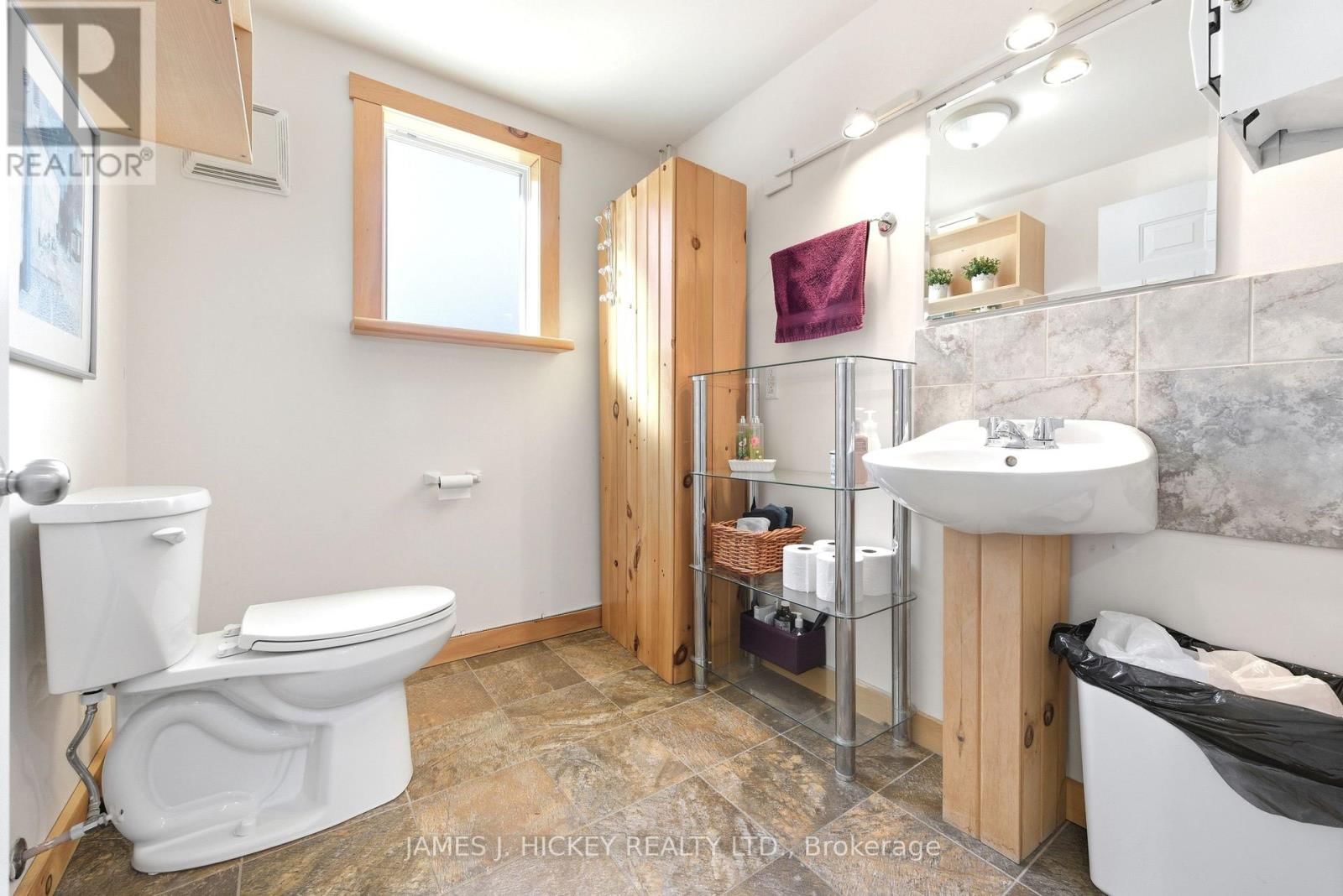 120 DEEP RIVER ROAD Image 30