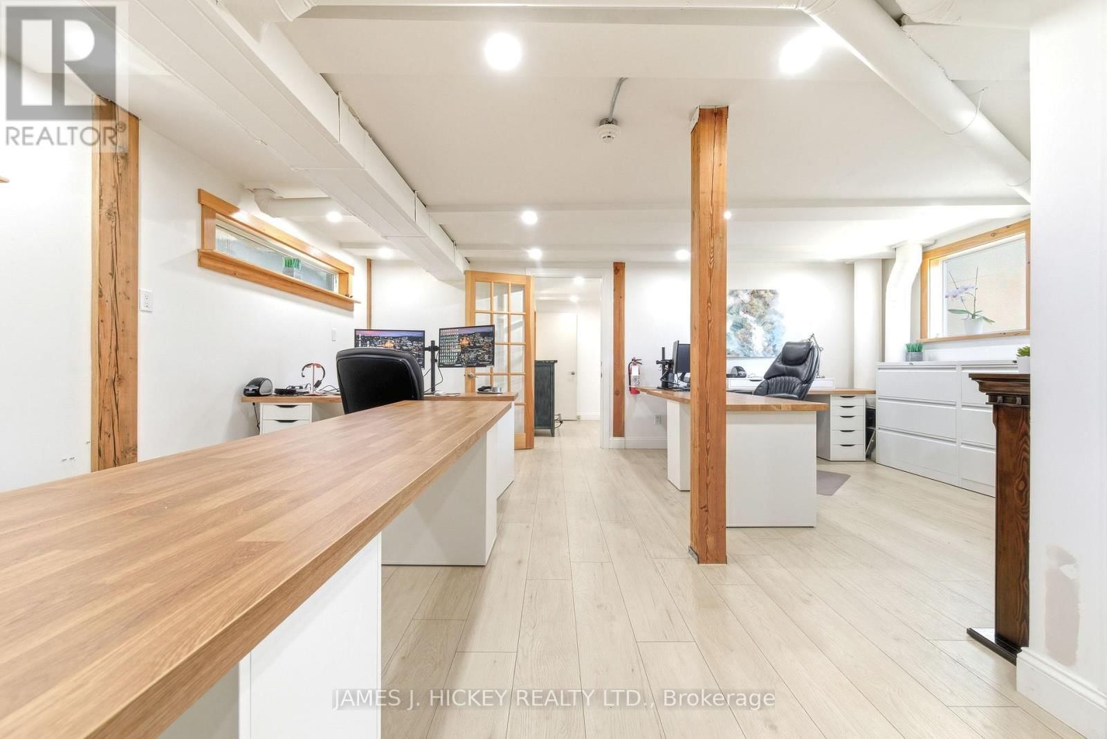 120 DEEP RIVER ROAD Image 32