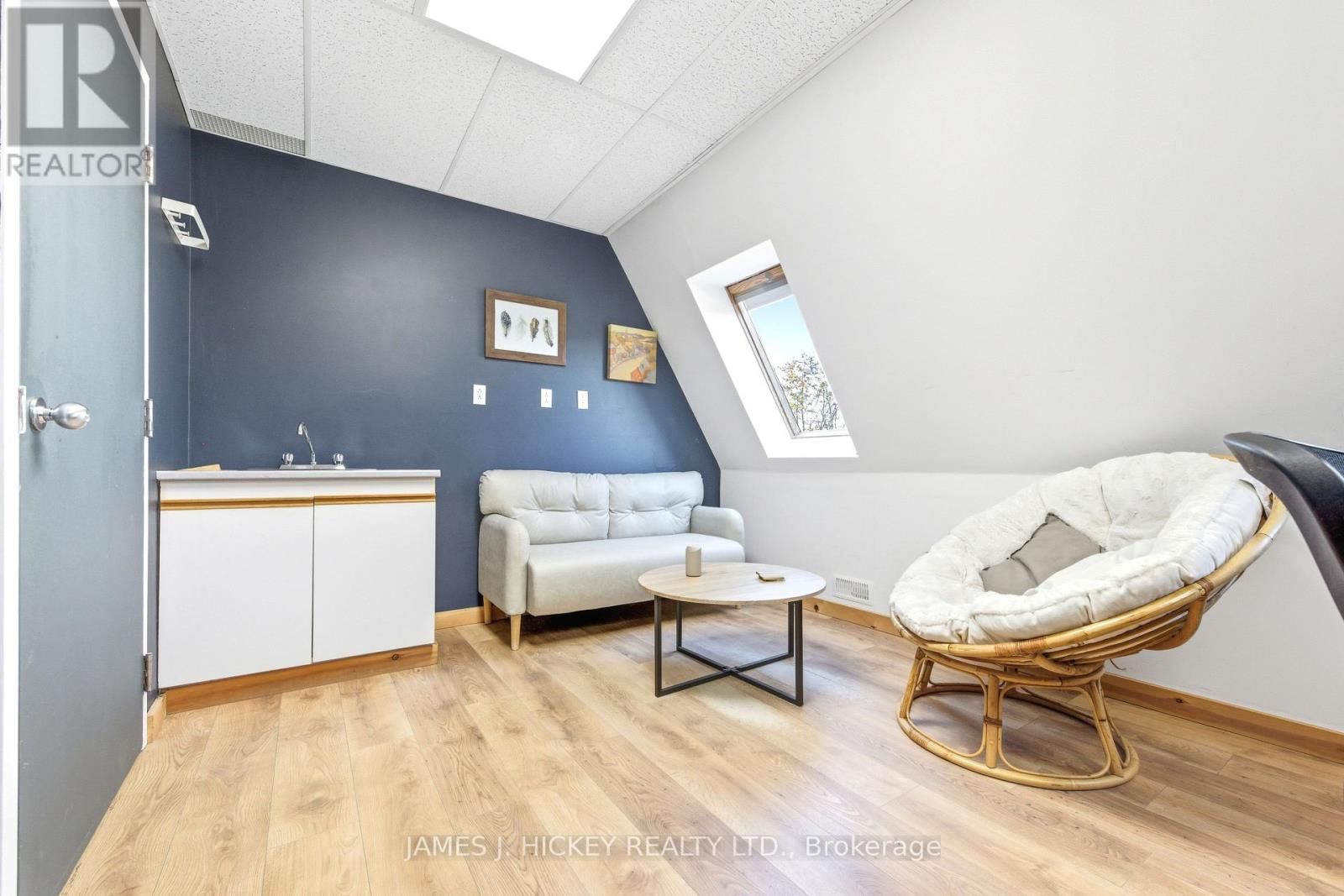 120 DEEP RIVER ROAD Image 37