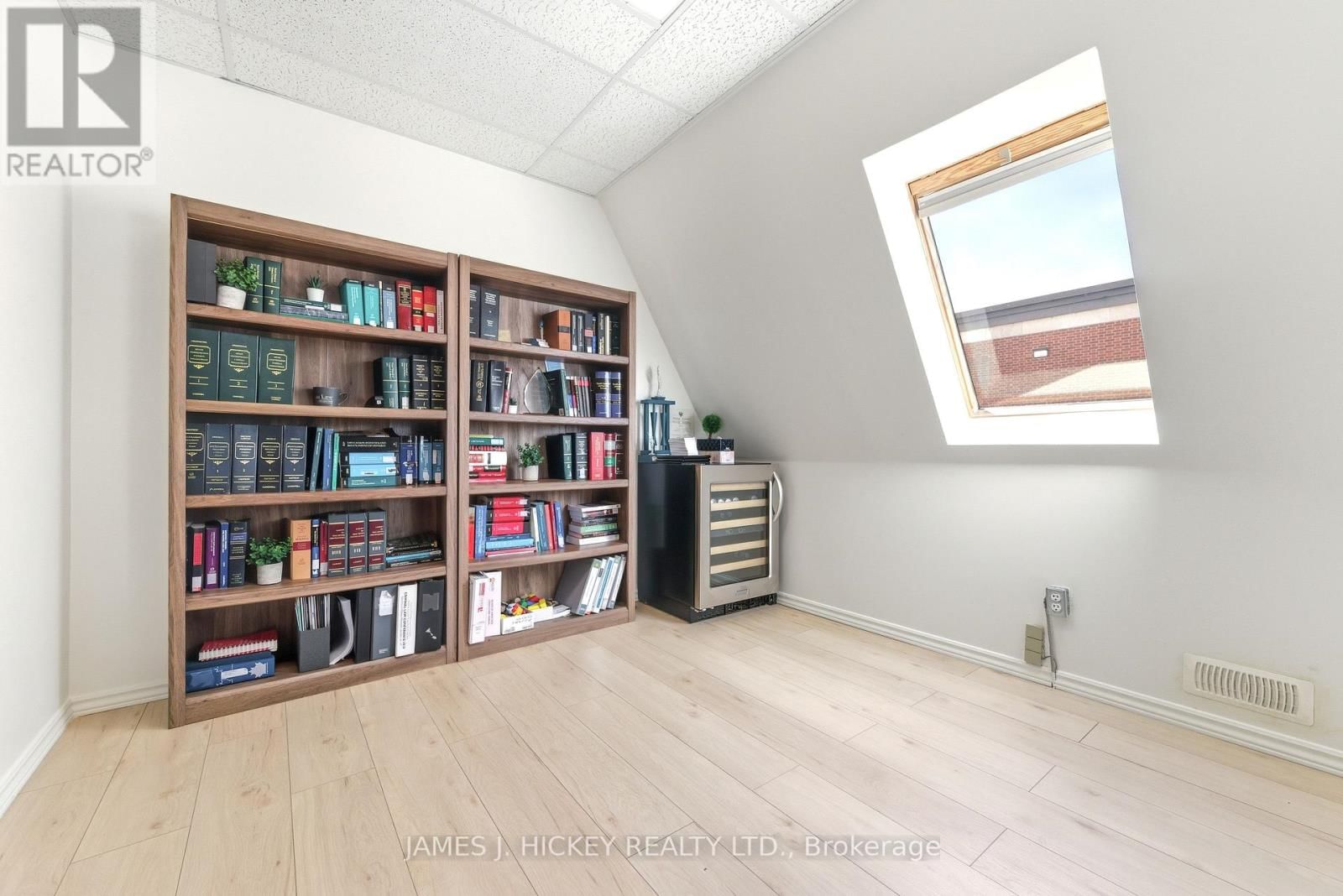 120 DEEP RIVER ROAD Image 40