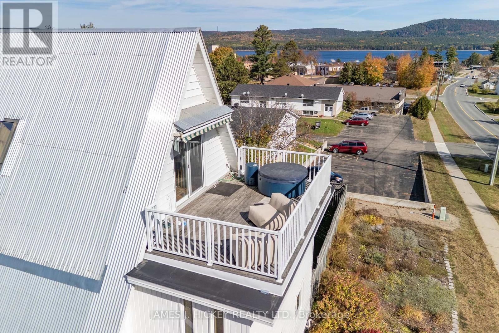 120 DEEP RIVER ROAD Image 6