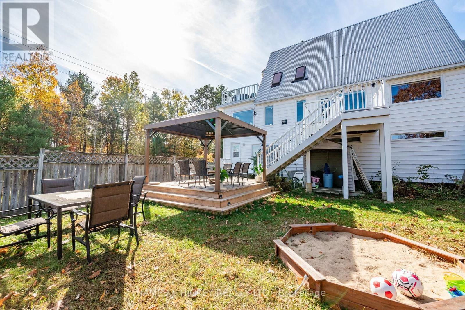 120 DEEP RIVER ROAD Image 8