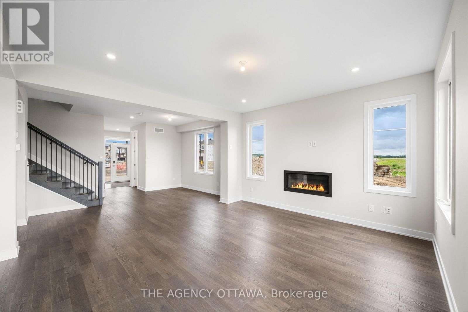 2066 POSTILION STREET Image 10