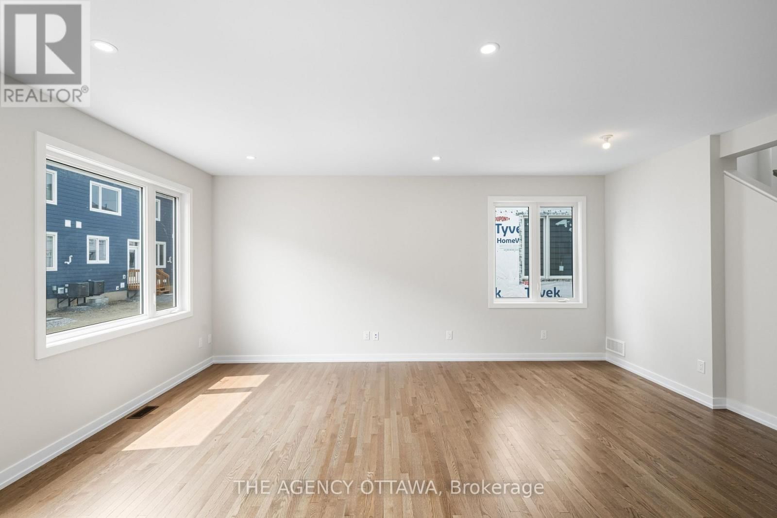 948 SEAGRAVE LANE Image 9