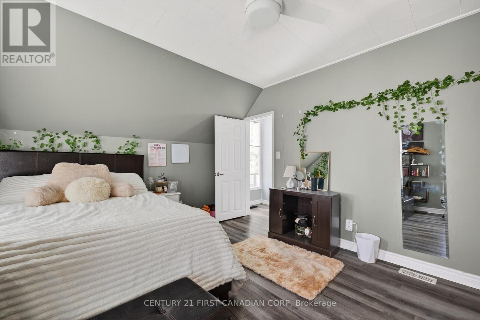 20385 PORT ROAD Image 12