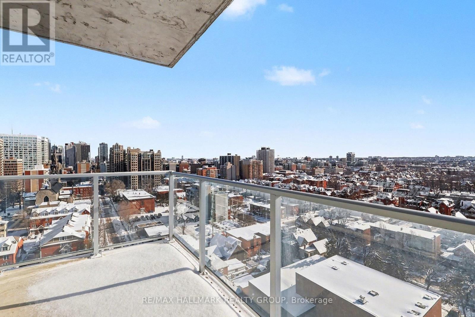 1412 - 255 BAY STREET NORTH Image 13