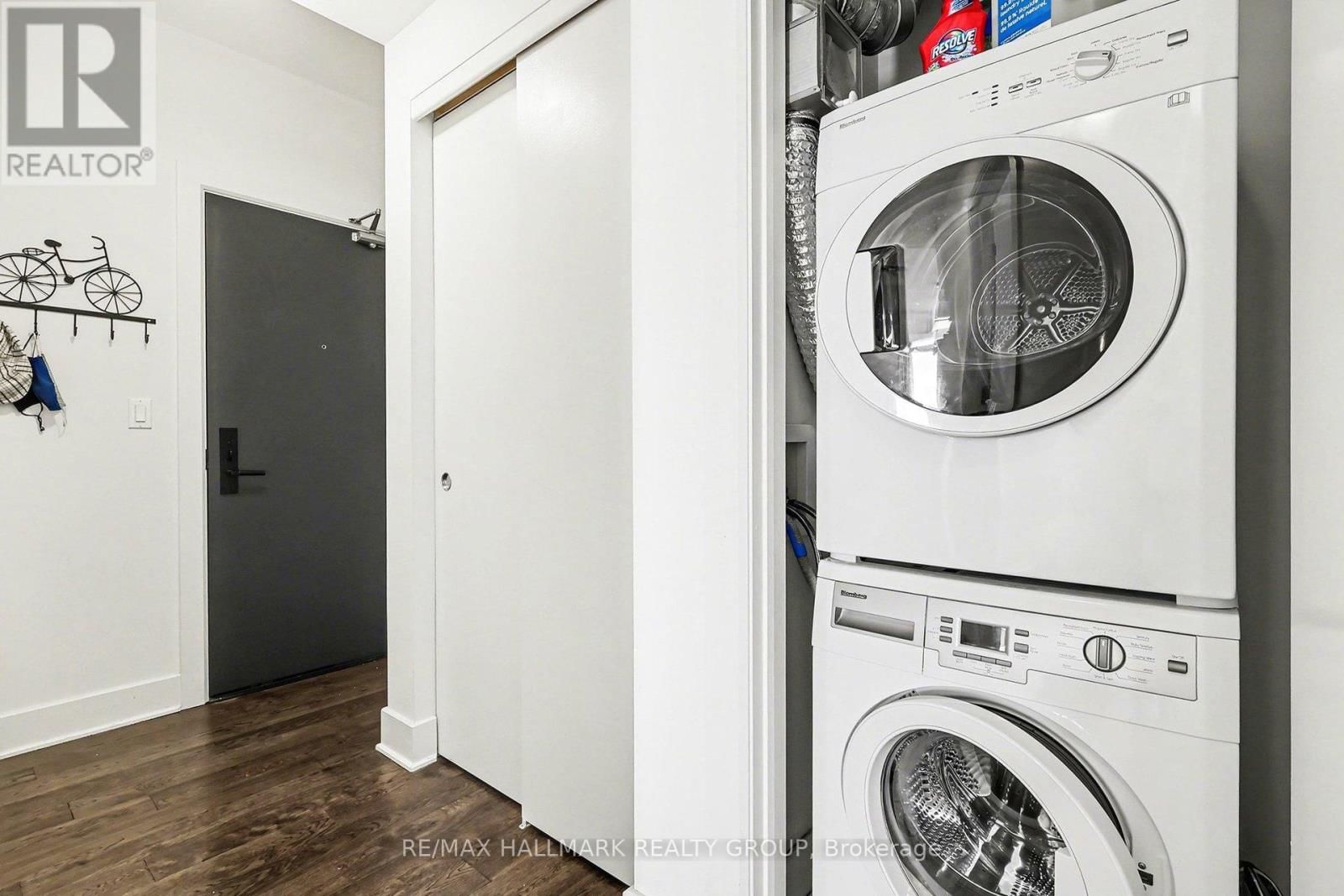 1412 - 255 BAY STREET NORTH Image 15