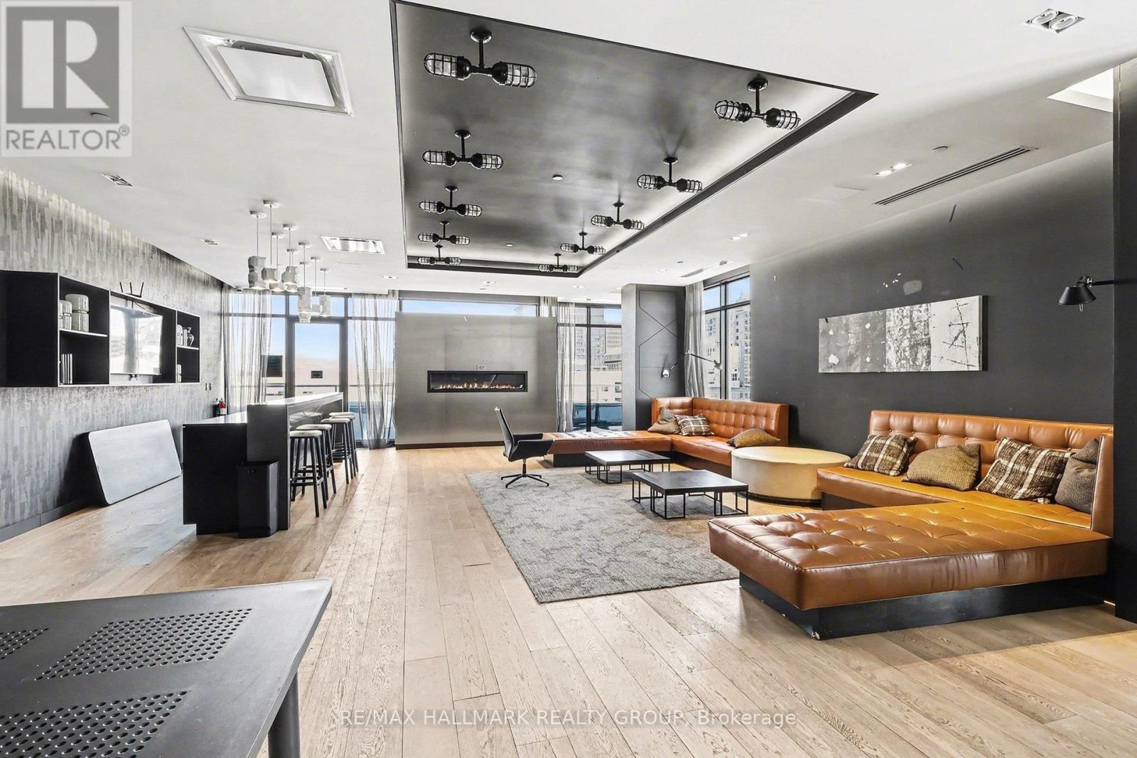 1412 - 255 BAY STREET NORTH Image 16