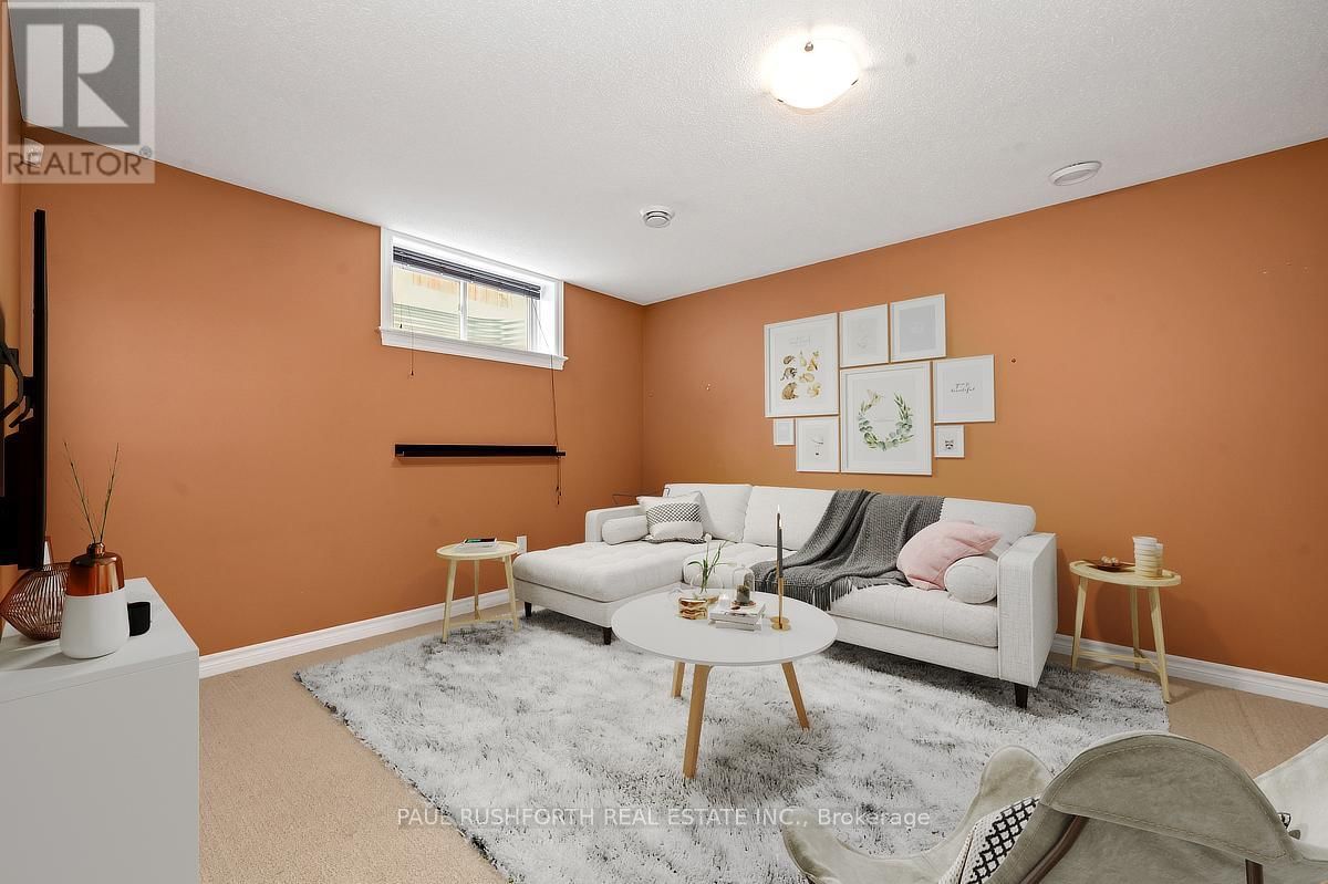 129 TRADEWINDS CRESCENT Image 21